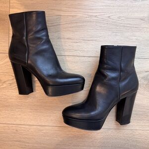 Gianvito Rossi Black Leather Platform Ankle Boots
